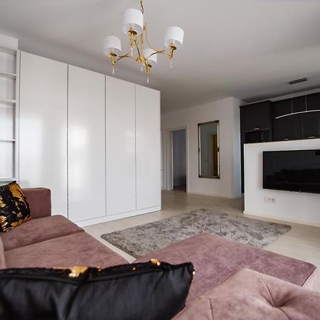 No. 11 - The Penthouse In City Center Oradea Ngoại thất bức ảnh