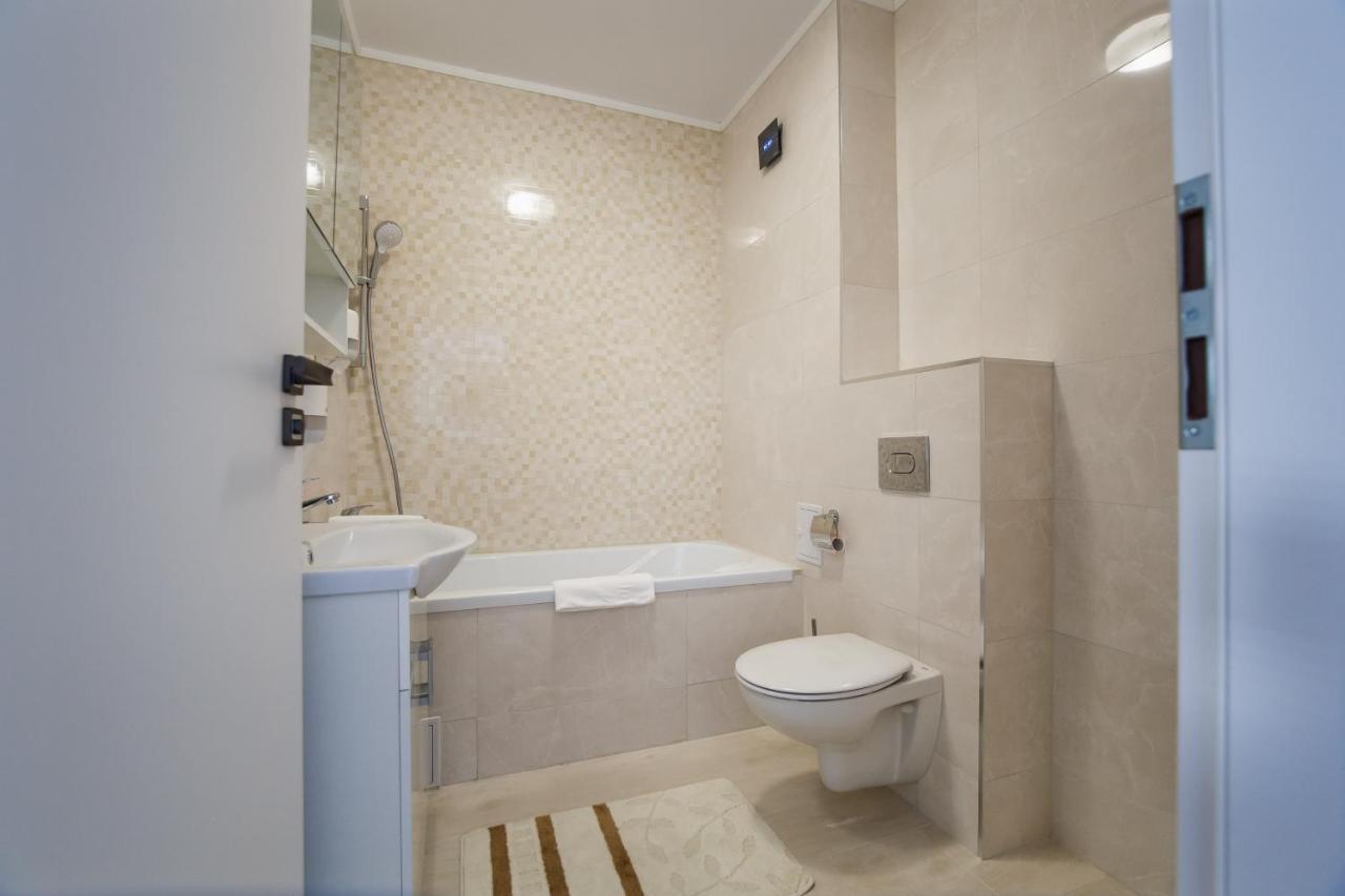 No. 11 - The Penthouse In City Center Oradea Ngoại thất bức ảnh